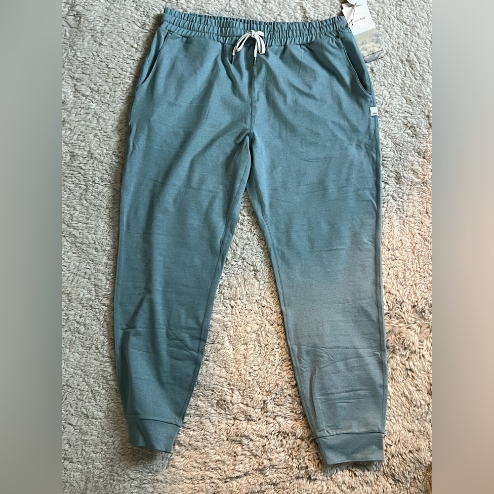 Vuori Performance Jogger - NWT